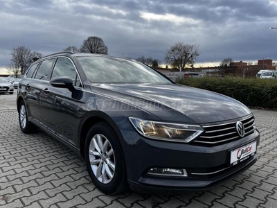 VOLKSWAGEN PASSAT VIII Variant 2.0 TDI BMT Comfortline Végig Vezetett Szervizkönyv.Navi.Bluetooth.Ülésfűtés.Vonóhorog