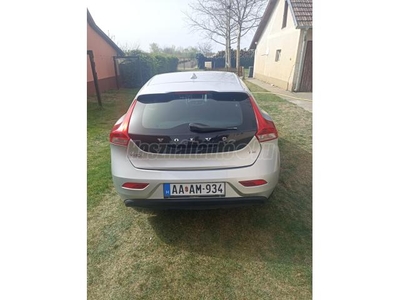 VOLVO V40 2.0 [T2] Inscription