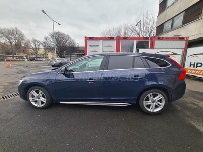 VOLVO V60 2.4 D [D6] PHEV AWD Summum Geartronic