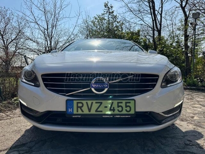 VOLVO V60 2.4 D [D6] PHEV AWD Summum Geartronic