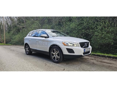 VOLVO XC60 2.4 D [D5] Summum