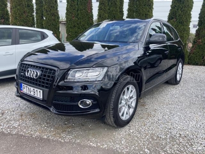 AUDI Q5 2.0 TDI quattro DPF megkímélt szép állapotban!!!