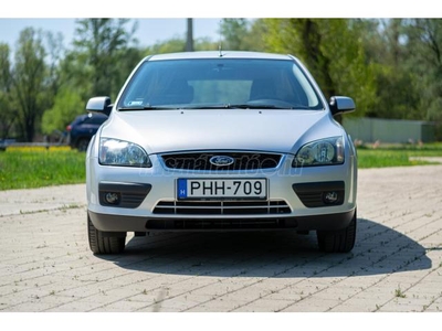 FORD FOCUS 1.6 Sport MK2