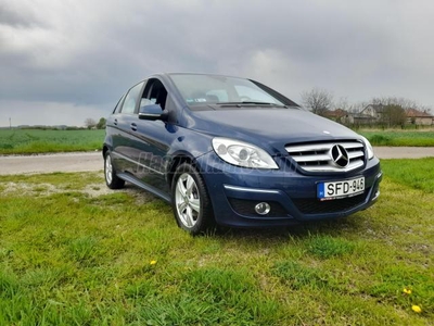 MERCEDES-BENZ B 180 CDI 245