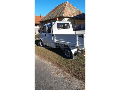 VOLKSWAGEN TRANSPORTER T4 2.5 7DM 1T2