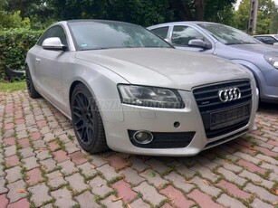 AUDI A5 Coupé 3.0 TDI DPF quattro XENON - NAVI - PDC