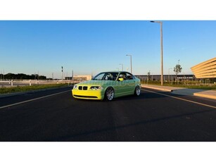 BMW 3-AS SOROZAT 323i