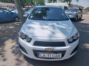 CHEVROLET AVEO 1.4 16V Base AC NAGYON SZÉP ÁLLAPOTÚ VÉGIG VEZETETT SZERVIZKÖNYV !!!