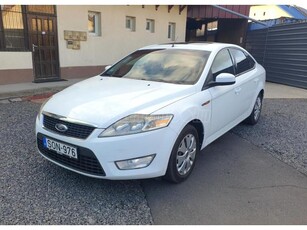 FORD MONDEO 2.0 FFV Titanium Napfénytető- vonóhorog