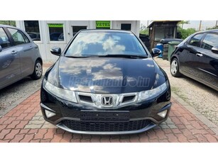 HONDA CIVIC 1.8 Sport FACELIFT. GYÁRI FÉNYEZÉS. 156.391 KM