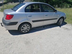 KIA RIO 1.5 CRDi EX Safety