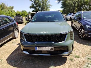 KIA SORENTO 2.2 CRDI Kryptonite 4WD DCT [7személy] Raktárkészletről eladó! /4x4 Napfénytető. 7 üléses kivitel /