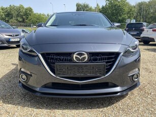 MAZDA 3 Sport 2.0 Revolution Top G165 Elektromos bőrbelső. távolságtartó. LED. Head-up