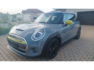 MINI MINI COOPER SE S 48ekm!Magyar frsz!184LE!!Garanciális!Karcmentes!17kerék!Kamera+LED+CCS+Navi!