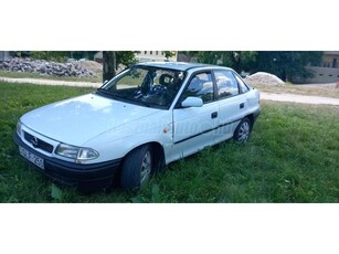 OPEL ASTRA F 1.4 Classic