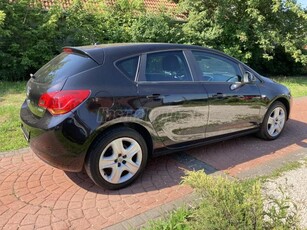 OPEL ASTRA J 1.4 T Essentia