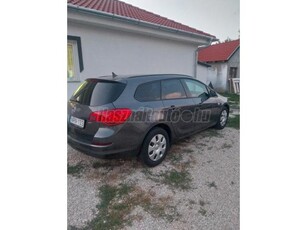 OPEL ASTRA J 1.7 CDTI Cosmo