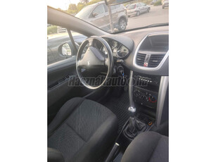 PEUGEOT 207 1.4 16V Premium