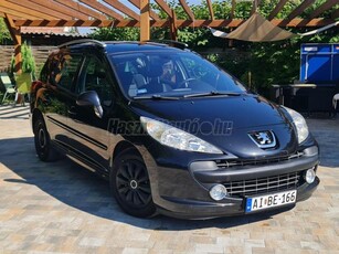 PEUGEOT 207 SW 1.4 VTi Trendy Üvegtető! Kevés KM!