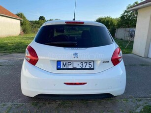 PEUGEOT 208 1.4 HDi Envy