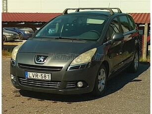 PEUGEOT 5008 1.6 HDi Confort Panorámatető 7 személyes