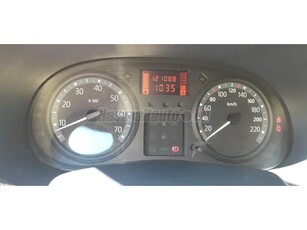 RENAULT CLIO 1.2 16V Azure