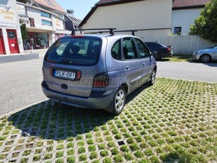 RENAULT SCENIC Mégane Scénic 1.9 DTi RT JA