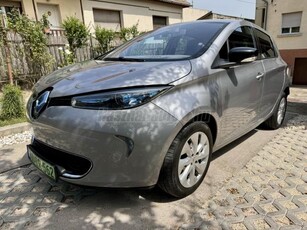 RENAULT ZOE Intens Q210 szervizkönyv. saját nagy akkumulátor