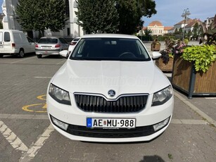 SKODA OCTAVIA 1.6 CR TDI Ambition