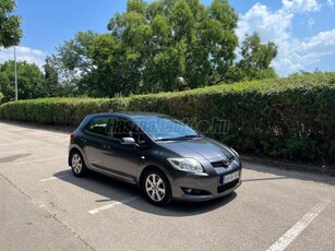 TOYOTA AURIS 1.6