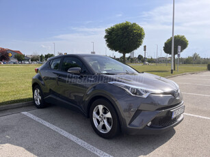 TOYOTA C-HR 1.8 Hybrid Active (ülésfűtéssel) e-CVT