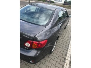 TOYOTA COROLLA Sedan 1.4 D-4D