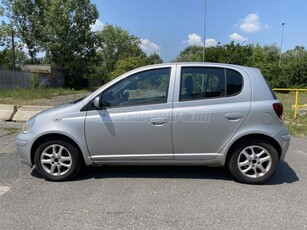 TOYOTA YARIS 1.3 Linea Sol