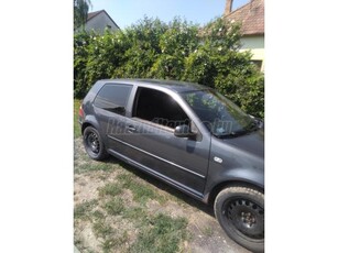 VOLKSWAGEN GOLF IV 1.9 PD TDi