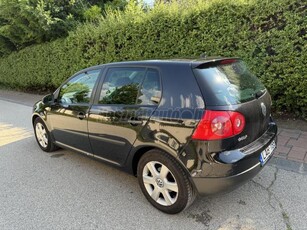 VOLKSWAGEN GOLF V 1.6 Perfekt (Automata) mo-i. 1. tulajdonos. garantált 56.000 km