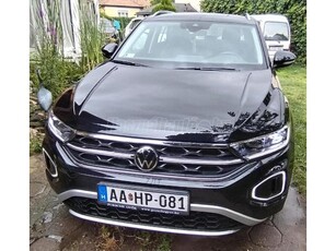 VOLKSWAGEN T-ROC 2.0 TDI SCR Style DSG 2023 01 hó forgalomba helyezés