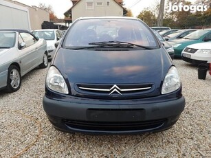 Citroen Xsara Picasso 1.8 SX Plus Szervizkönyv !!!