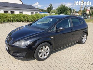 SEAT Leon 1.6 CR TDI Reference klíma. tempomat....