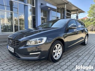 Volvo V60 2.4 D [D5] Kinetic Még kerül belőle!...