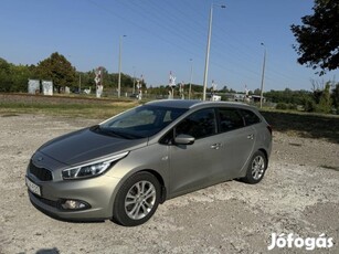 KIA CEE'D SW 1.6 GDI Limitált Prémium magyar 1...