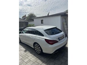 MERCEDES-BENZ CLA-OSZTÁLY CLA 200 Urban 7G-DCT 245 G Panoráma