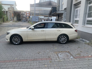 MERCEDES-BENZ E 220 d T 9G-TRONIC