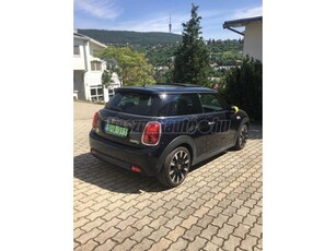 MINI MINI COOPER SE XL