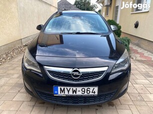 Opel Astra j Sport Tourer