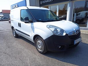 OPEL COMBO Van 1.6 CDTI L1H1 2.4t EURO6 Vezetett szervízkönyv. Új akkumulátor. Jó TÉLI Gumi. Bluetooth