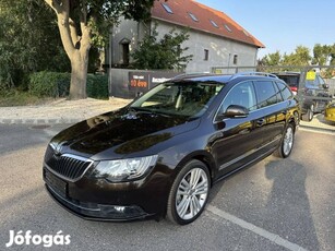 Skoda Superb Combi 2.0 CR TDi Elegance Xenon!Na...