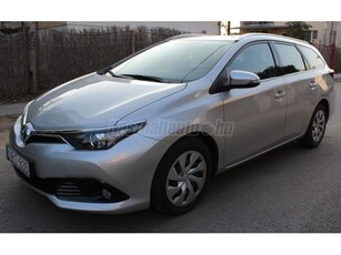 TOYOTA AURIS Touring Sports 1.33 Active