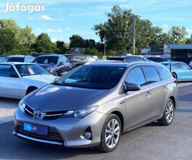 Toyota Auris Touring Sports 1.8 HSD Executive T...