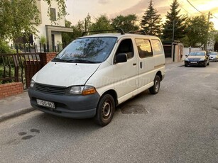 TOYOTA HI-ACE Hiace 2.5 D4-D Panel Van