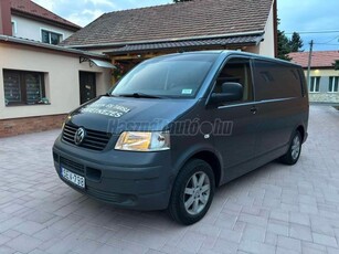 VOLKSWAGEN TRANSPORTER T5 1.9 TDI Shuttle